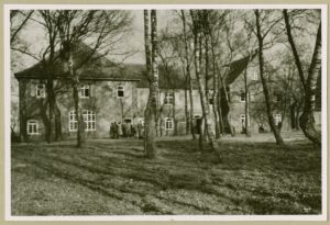 Ein Bild, dass das Schullandheim Ristedt vor einigen Jahrzehnten zeigt. Das genaue Datum ist leider unbekannt.